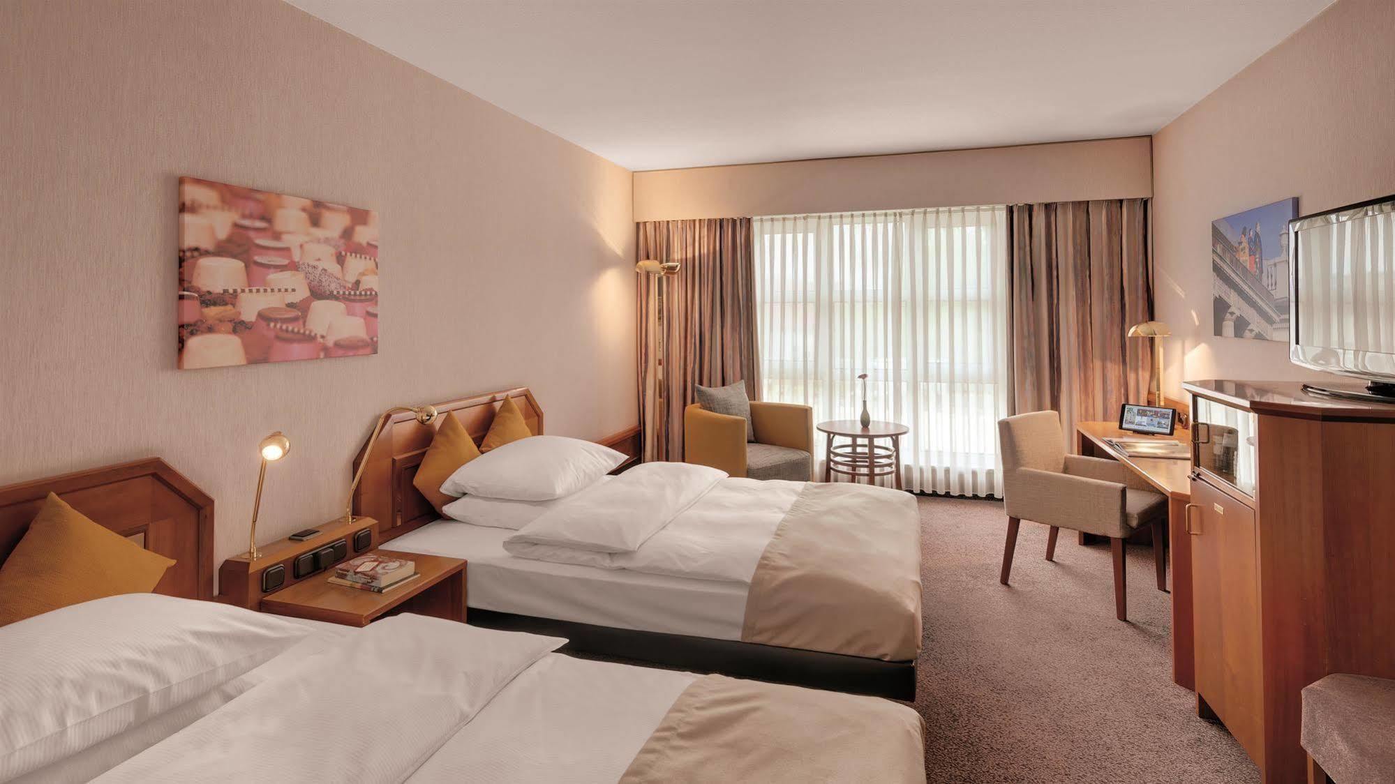 Best Western Plus Hotel Kassel City Exterior photo